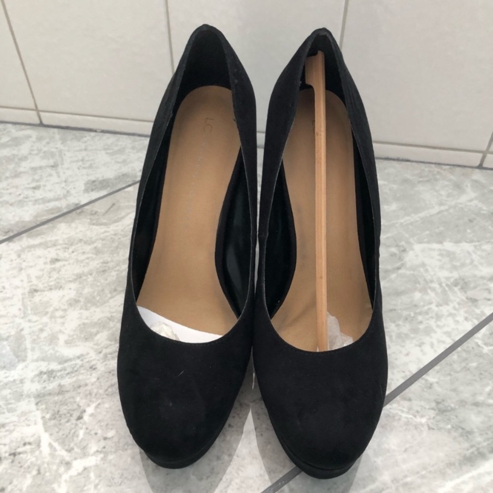 Black Suede Platform High Heel Pumps - Picture 3 of 6